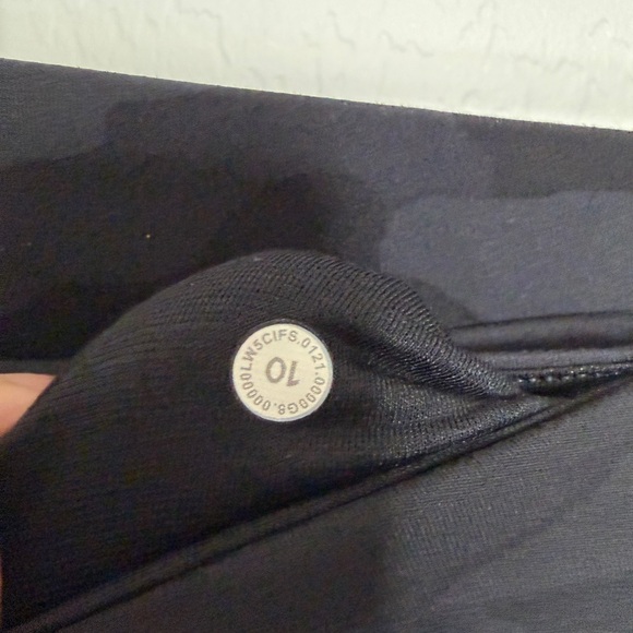 Lululemon Align High-Rise Pants-
Camouflage Joggers - Picture 4 of 4